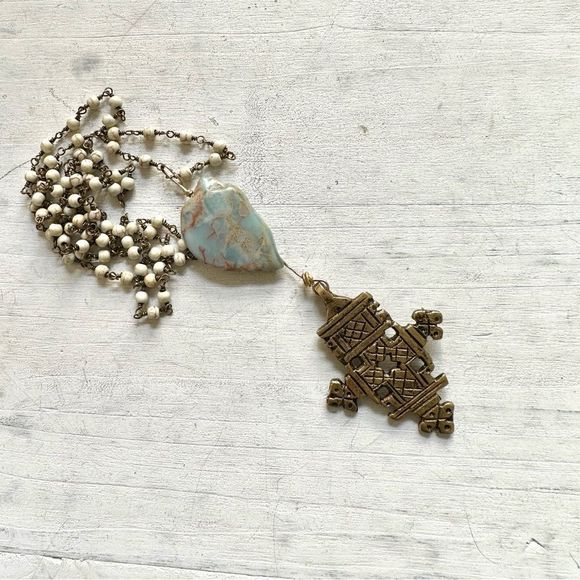 Long beaded Ethiopian cross chalcedony necklace - Picture 2 of 14